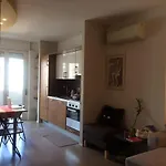 Cozy Flat Close To And Centre 아파트