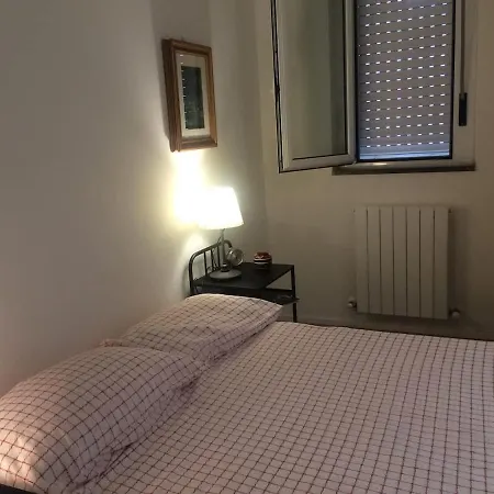 Cozy Flat Close To And Centre 아파트
